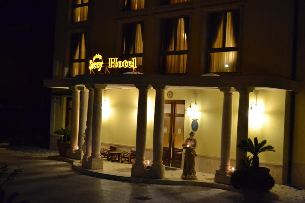 Seccy Hotel Boutique Art & Museum Fiumicino Dış mekan fotoğraf